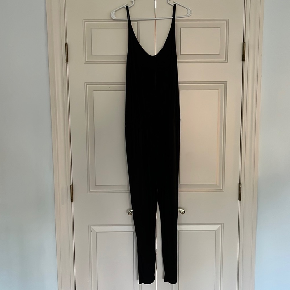 Gap Cami Jumpsuit size small in True Black EUC